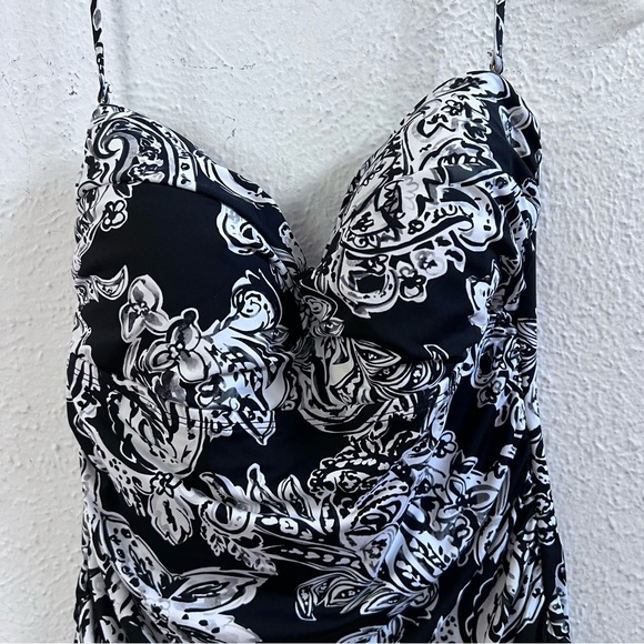 Ralph Lauren black white floral sweetheart swimsuit, size 12 - Picture 2 of 9